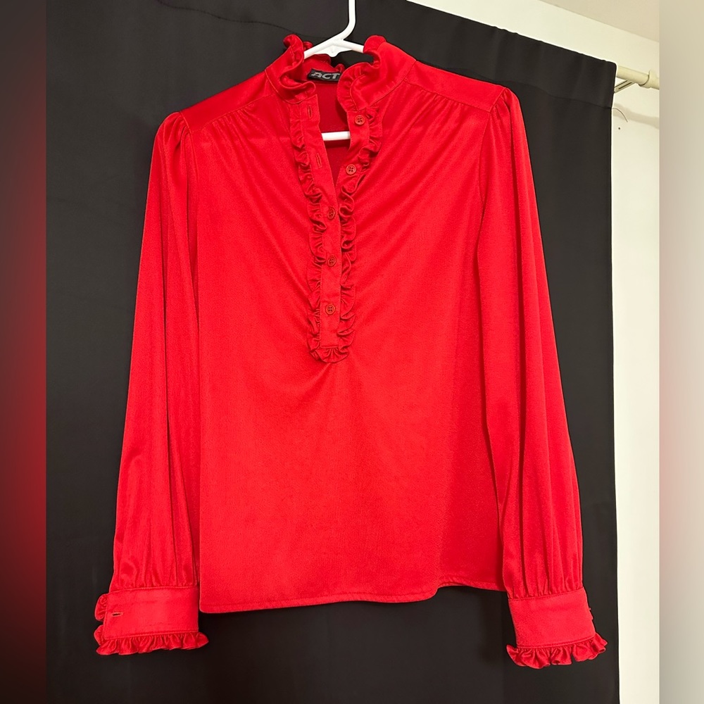 Red blouse. ACT III blouse
